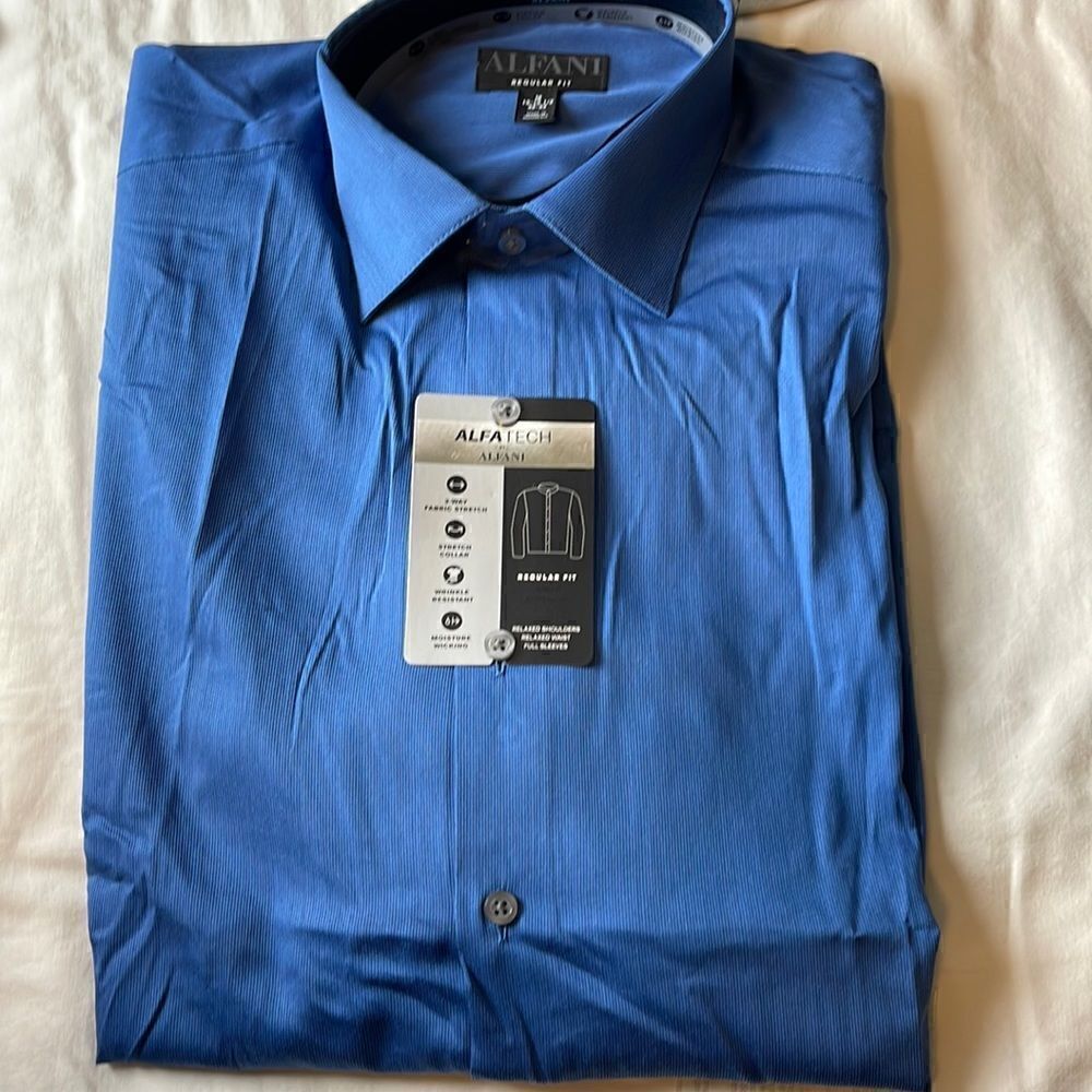 NWOT  Alfani Men's Regular Fit Dress Shirt size M 15-151/2 32-33